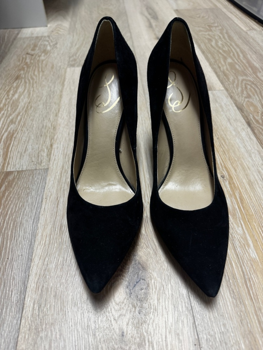 Sam Edelman Black Pointed Suede Pumps